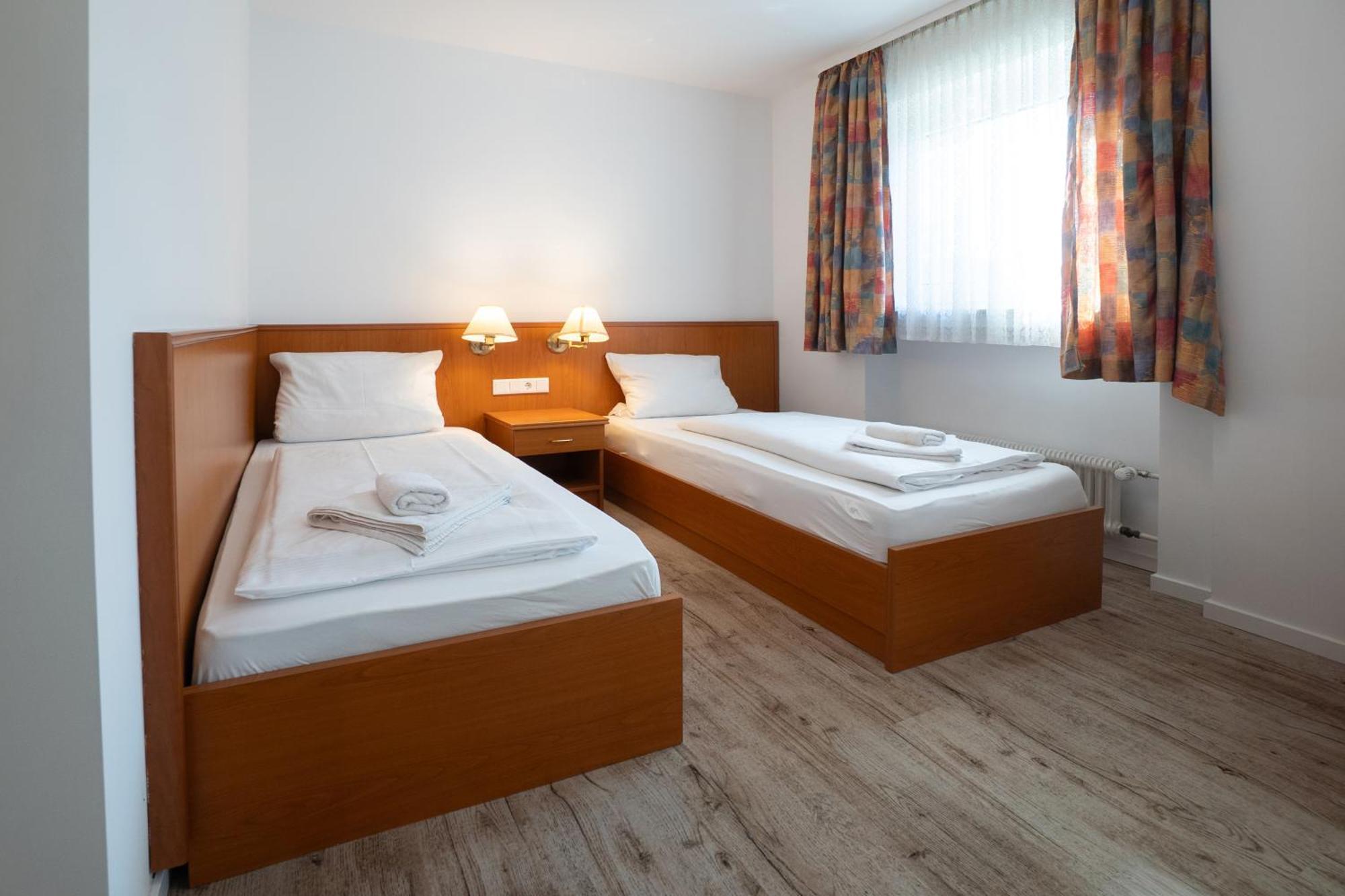 Hotel Zur Post Herne Buitenkant foto