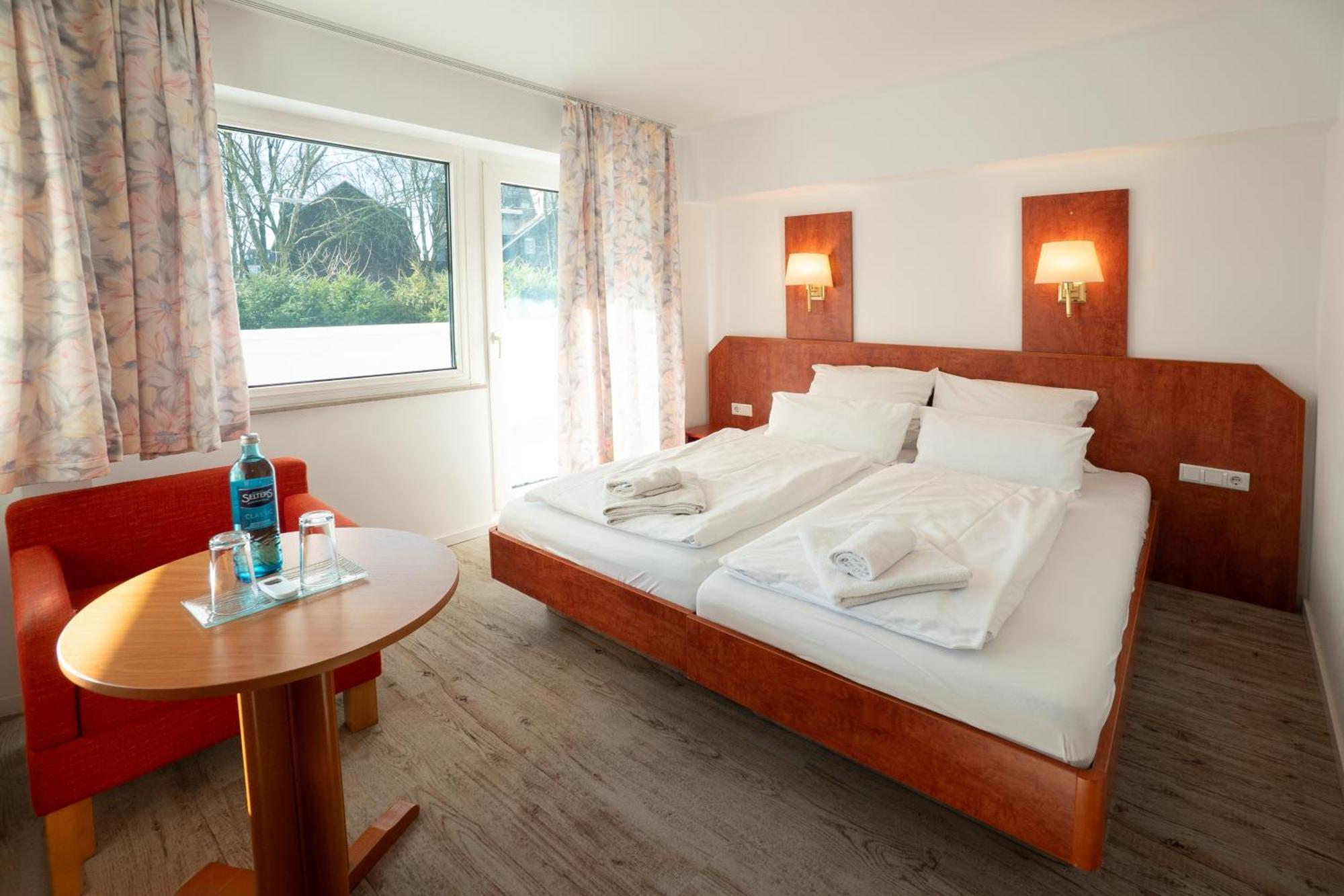 Hotel Zur Post Herne Buitenkant foto
